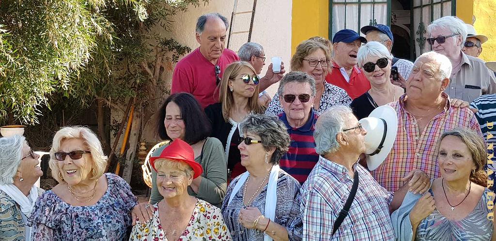 HOMMAGE A N.D. DE SANTA CRUZ A DALIAS DU 7 AU 10 JUIN 2019 (335) BARBECUE CHEZ ANGE A LA CANADA.jpg